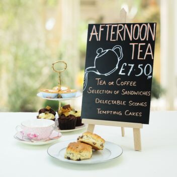 Tabletop easel with wipe clean blackboard