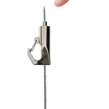 Finger-tip adjustable bee-line hook
