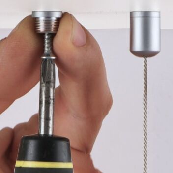 Screw-in ceiling anchor